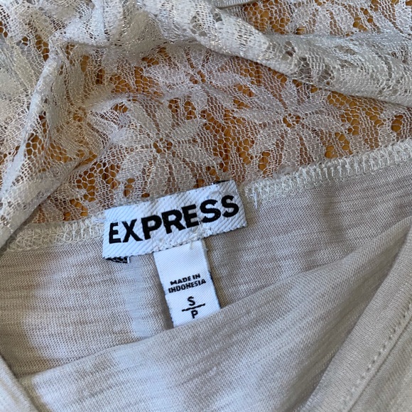 Loose fit quarter length tee - Picture 2 of 4